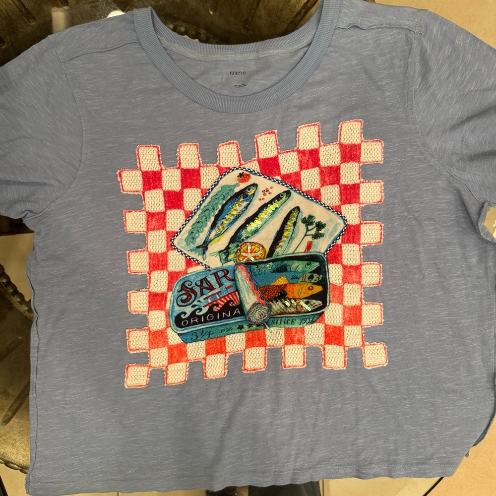 Meve Mini Boden Blue and Red Short Sleeve Tee with Retro Graphic